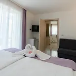 Palm *